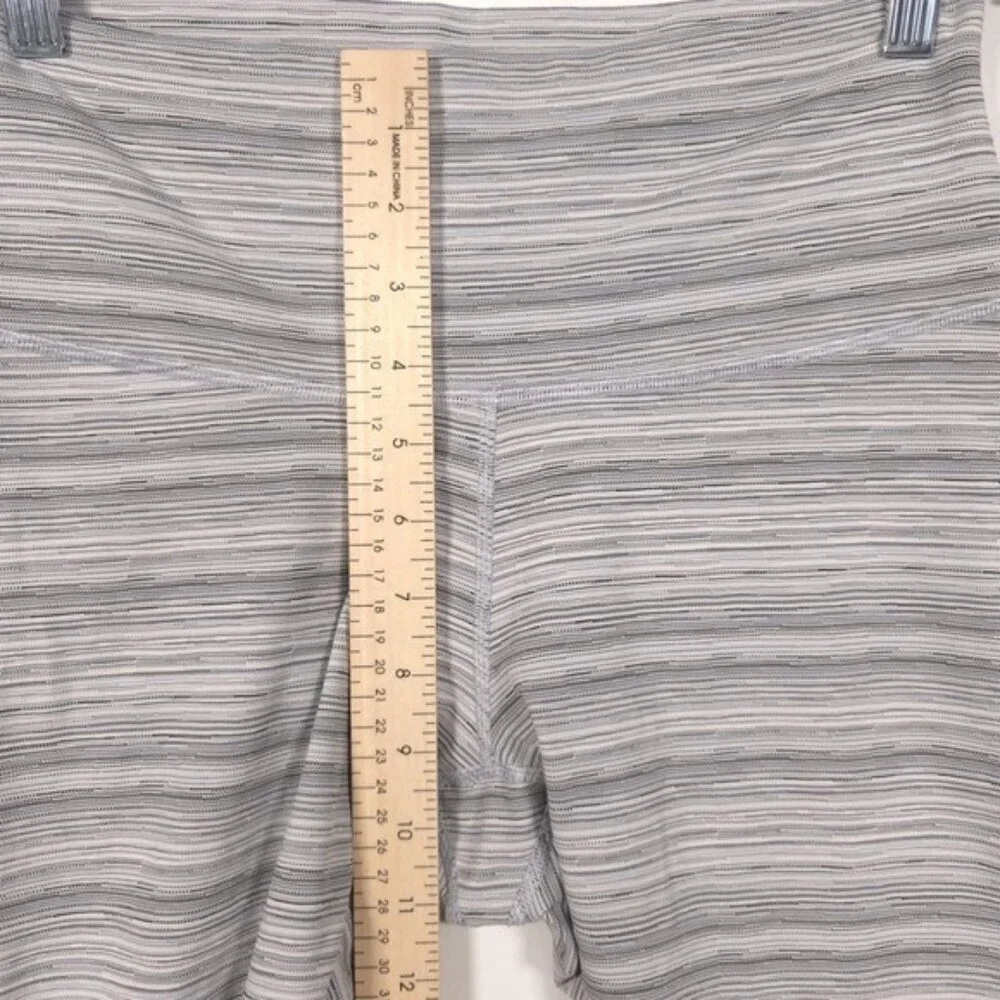 Lululemon Leggings Size 8 High‎ Times Pant Cyber Striped White Silver